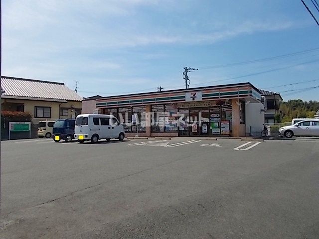 コンビニ　セブンイレブン玉名山田店（コンビニ）まで1868m