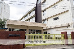 中学校　南六郷中学校（中学校）まで921m