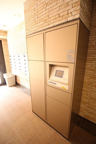 ロビー　スカイコート田端第３　北区田端新町3