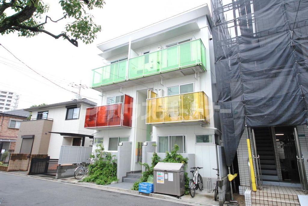 建物外観　エントランス