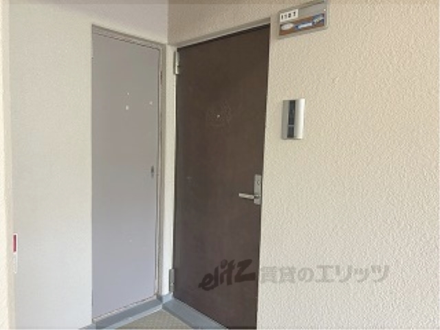 ライオンズマンション京都西陣の玄関写真