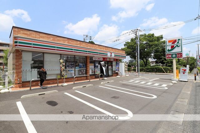 コンビニ　セブンイレブン（コンビニ）まで283m