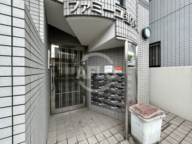 エントランス　エントランス