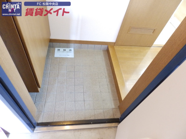 マンション和の玄関写真