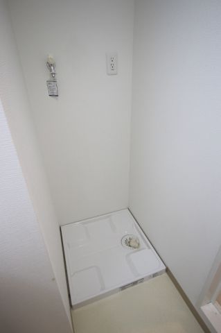 洗面設備　洗濯機置き場