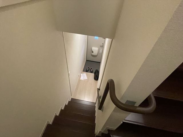 玄関　【その他内観】写真は反転タイプ