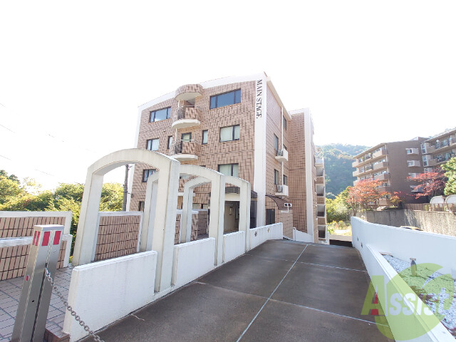 建物外観　芦屋市奥山『メインステージ芦屋山手』