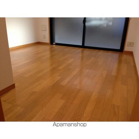 アンプルール フェール MANAの居間写真