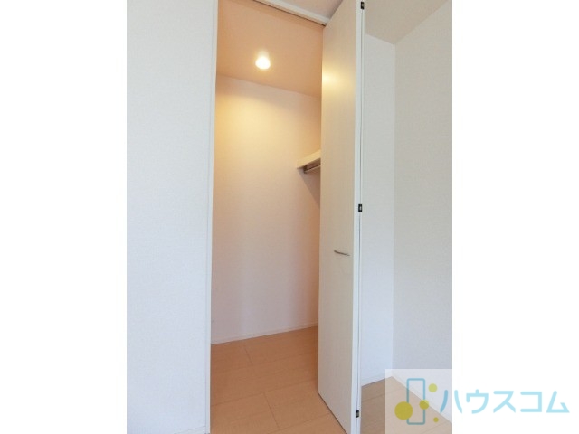 収納　ウォークインクローゼット
