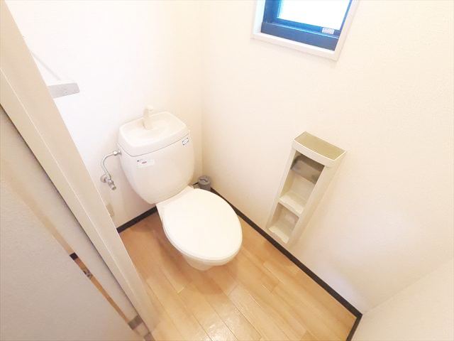 ＪＲ東海道本線 住吉駅 徒歩9分 2階建 築31年のトイレ写真