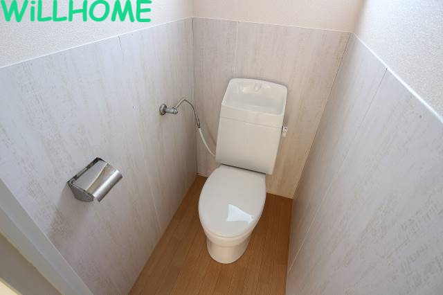 ＪＲ阪和線 紀伊駅 徒歩20分 2階建 築42年のトイレ写真