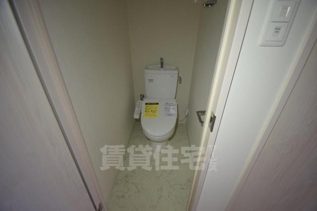 阪神本線 石屋川駅 徒歩8分 9階建 築4年のトイレ写真