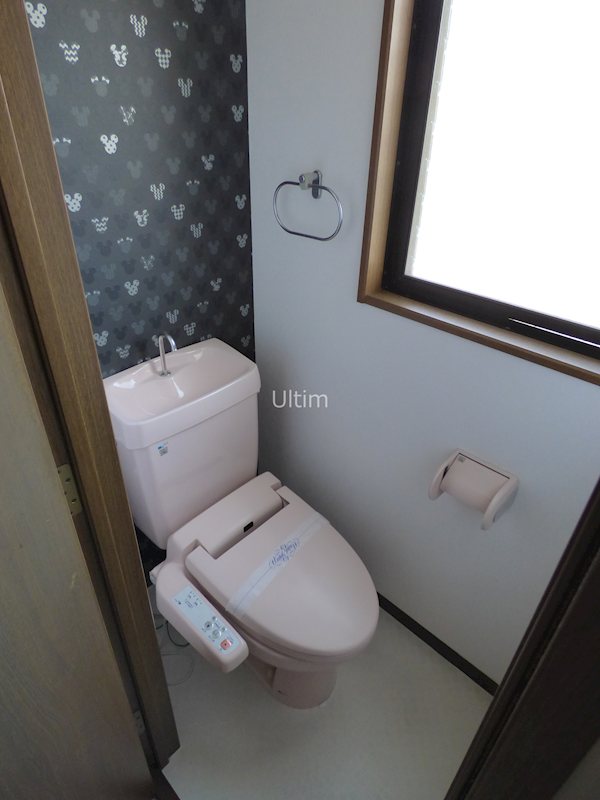 トイレ　別部屋のお写真です。ご参考までに！