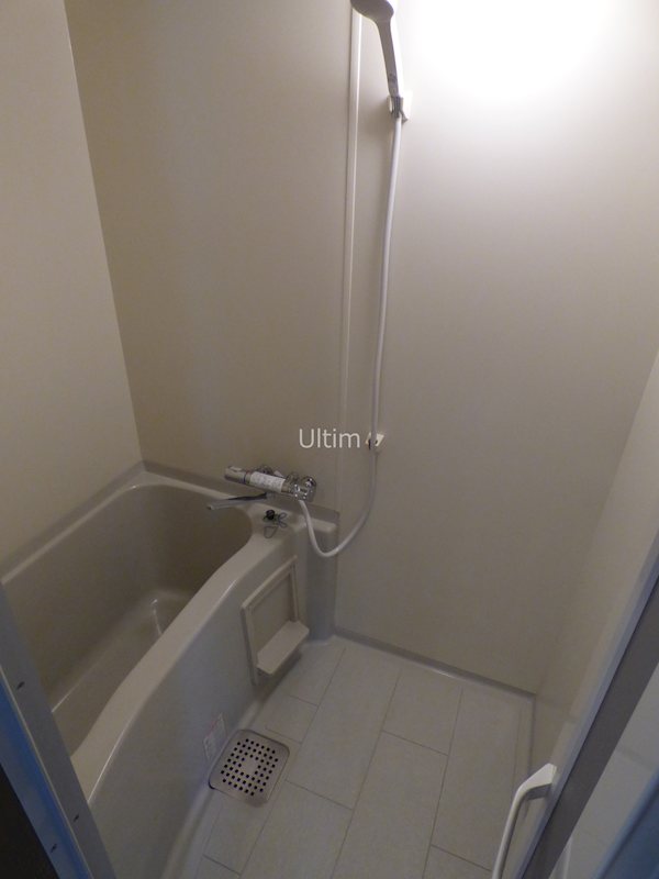 バス・シャワールーム　別部屋のお写真です。ご参考までに！