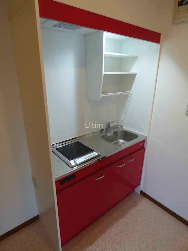 キッチン　別部屋のお写真です。ご参考までに！