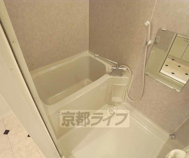 バス・シャワールーム　綺麗で清潔なバスルーム