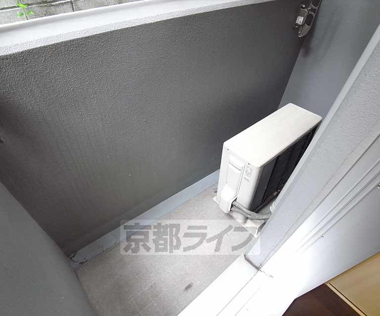 バルコニー　がっちりとしたバルコニー。
