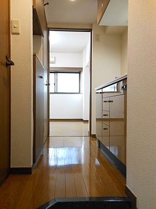 玄関　（別タイプ参考写真）ベスト本郷　文京区本郷1