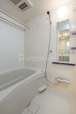 東京メトロ有楽町線 月島駅 徒歩3分 11階建 築4年の風呂写真