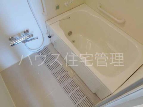 阪急京都線 総持寺駅 徒歩13分 11階建 築26年の風呂写真