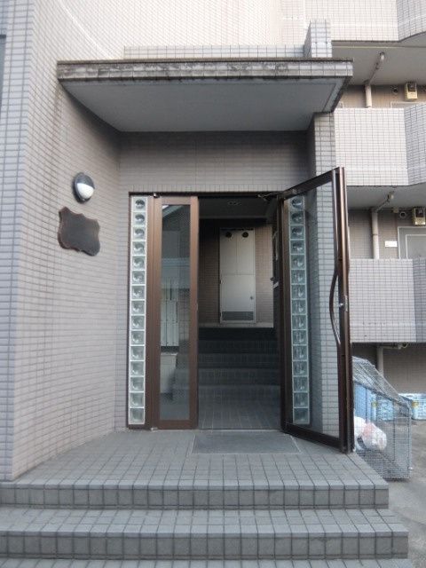 モンレーヴ・ナカの外観写真