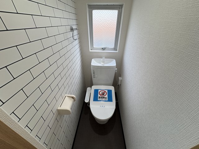 トイレ　コンパクトで使いやすいトイレです