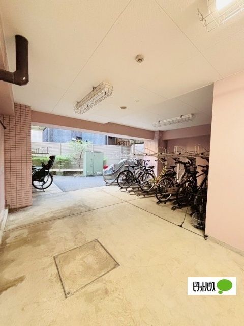 駐車場　※駐輪場