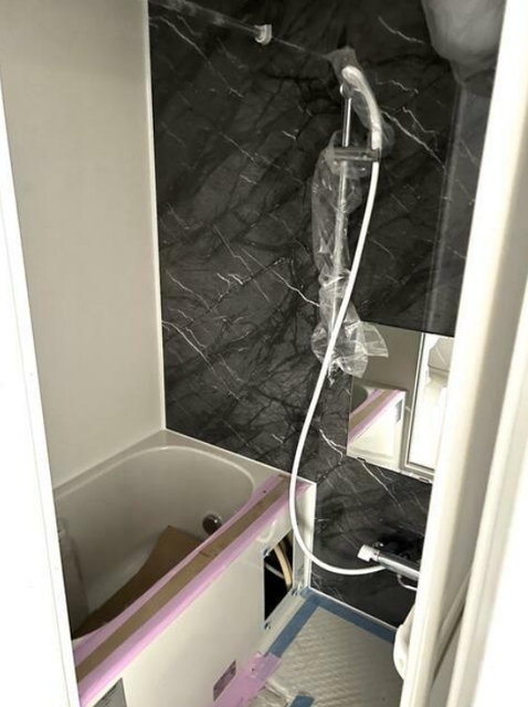 バス・シャワールーム　※建築中の参考写真です※