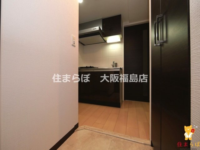 地下鉄中央線 堺筋本町駅 徒歩10分 15階建 築12年の玄関写真