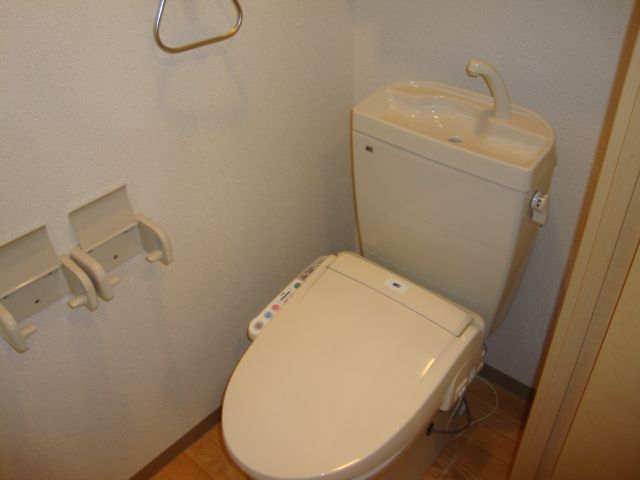 ウィンフィールドのトイレ写真
