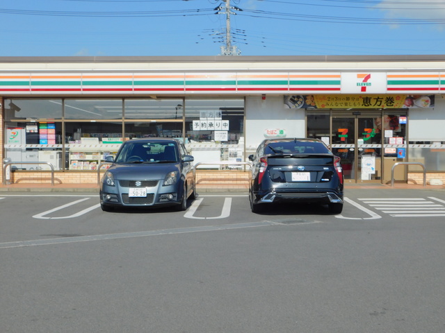 コンビニ　セブンイレブン三島安久店（コンビニ）まで391m