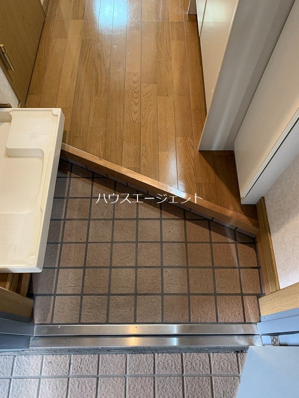玄関　玄関です。※参考画像