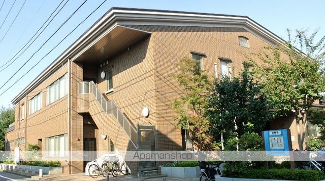 図書館　杉並区立下井草図書館（図書館）まで606m