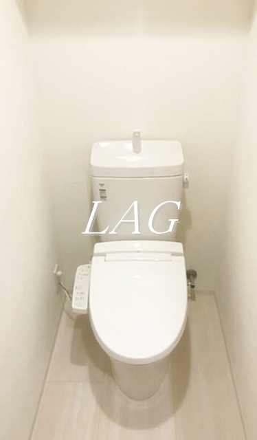 ＪＲ京浜東北線 鶴見駅 徒歩4分 10階建 築4年のトイレ写真
