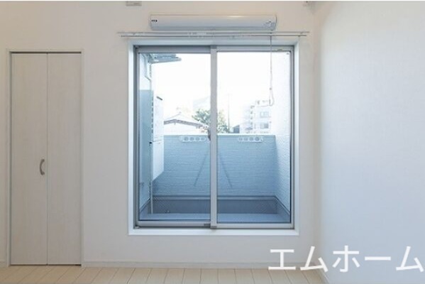 バルコニー　洋室5.2帖　ロフト4.7帖（収納でも使えます）イメージ