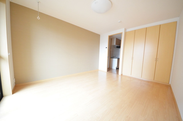 居室・リビング　～明るいお部屋ですね～