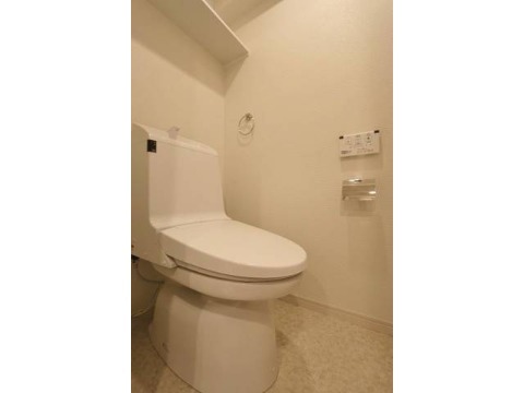 地下鉄箱崎線 千代県庁口駅 徒歩10分 14階建 築11年のトイレ写真