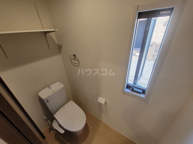 アドウィステリアA棟のトイレ写真