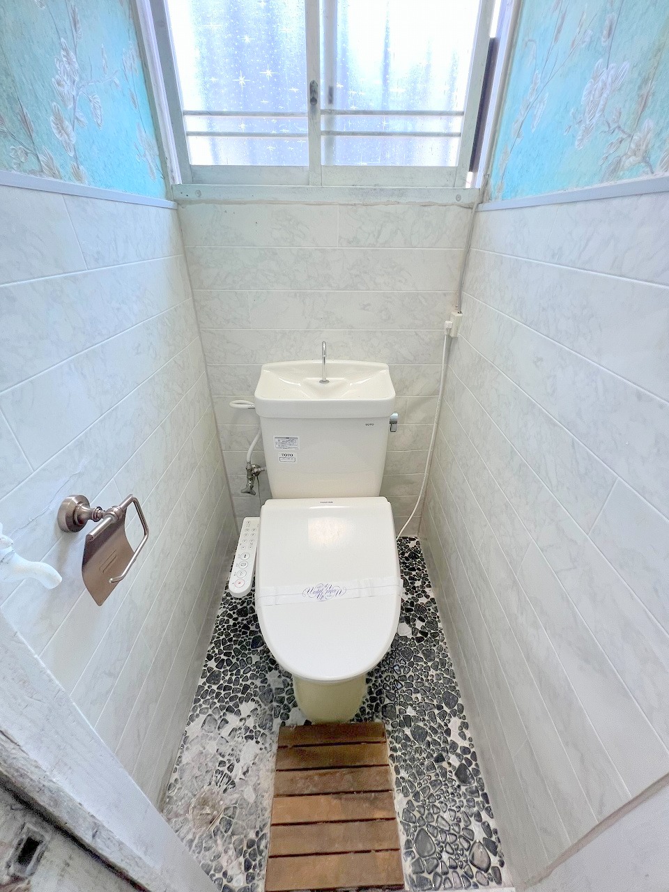 ＪＲ関西本線 八尾駅 徒歩10分 2階建 築55年のトイレ写真