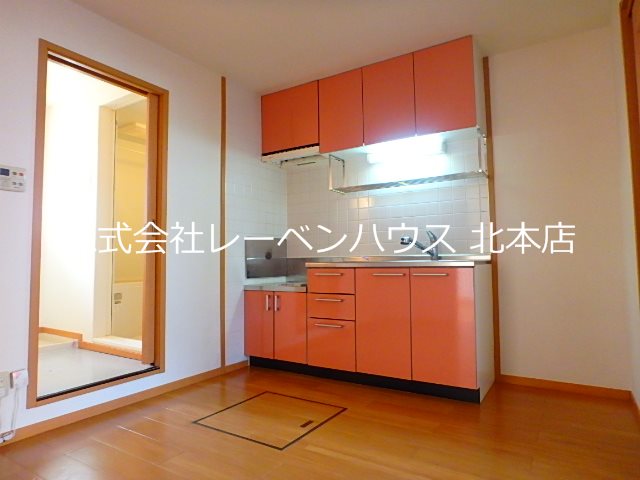 キッチン　同物件別部屋参考写真