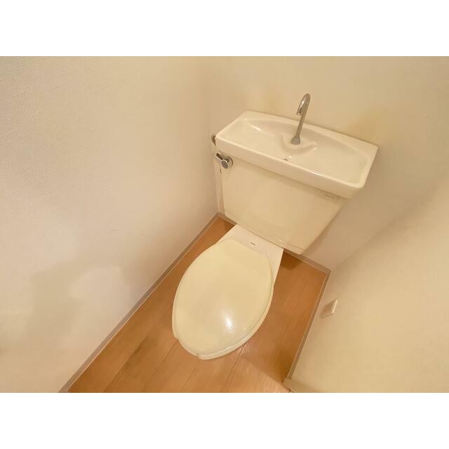 トイレ　※別部屋参考写真です