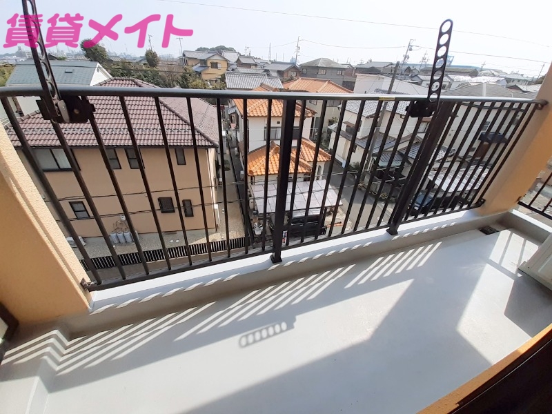 バルコニー　同タイプのお部屋のお写真になります。