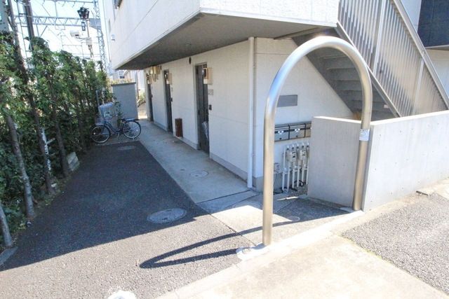 エントランス　★お部屋探しはタウンハウジング稲田堤店まで★