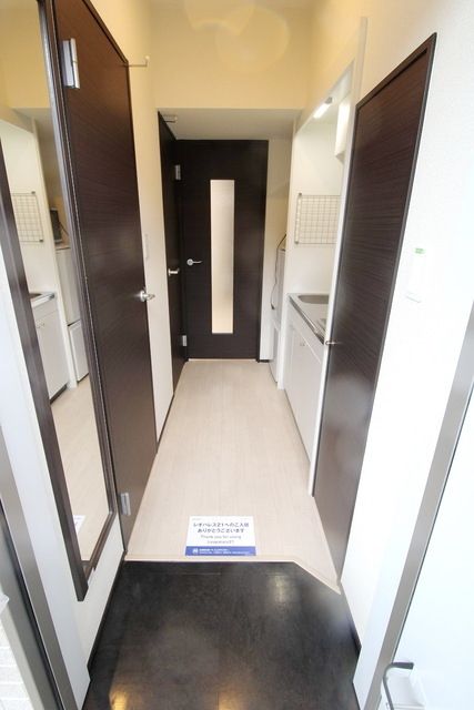 都営三田線 新板橋駅 徒歩5分 2階建 築11年の玄関写真