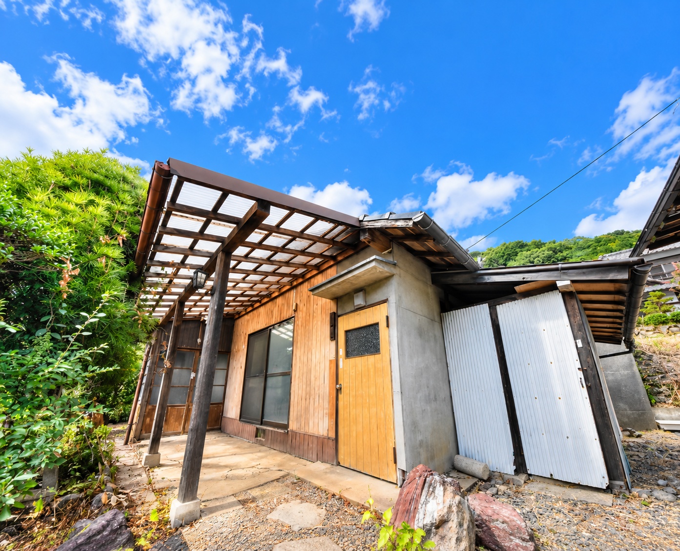 建物外観　４DKの平屋＆はなれ◎DIYでお好きな空間にしてください♪