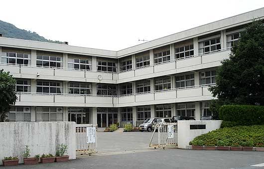小学校　舞鶴市立福井小学校（小学校）まで1057m