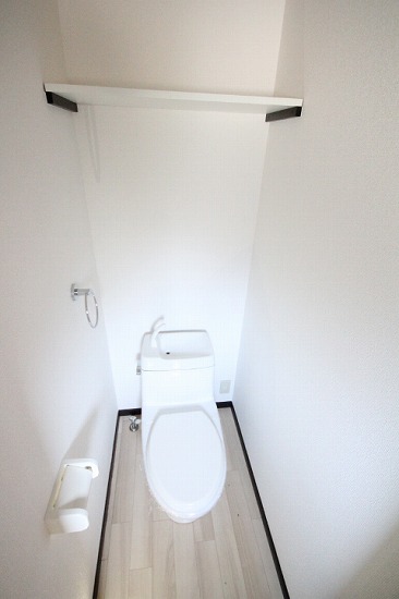 トイレ　落ち着いたトイレです