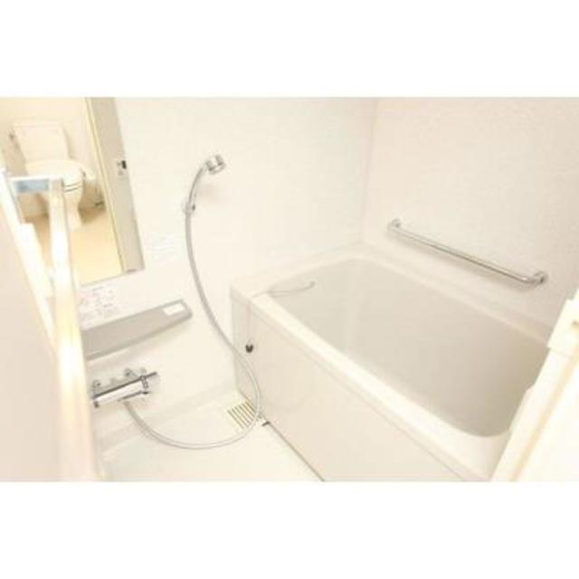 バス・シャワールーム　※写真は同タイプ住戸です。