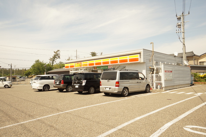 コンビニ　デイリーヤマザキ新潟五十嵐東店（コンビニ）まで449m