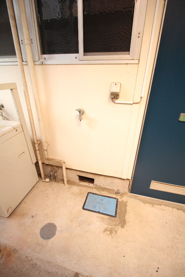 その他設備　洗濯機置き場（廊下）